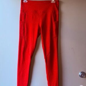 ZYIA Red Scales Pocket Light n Tight Hi-Rise Leggings